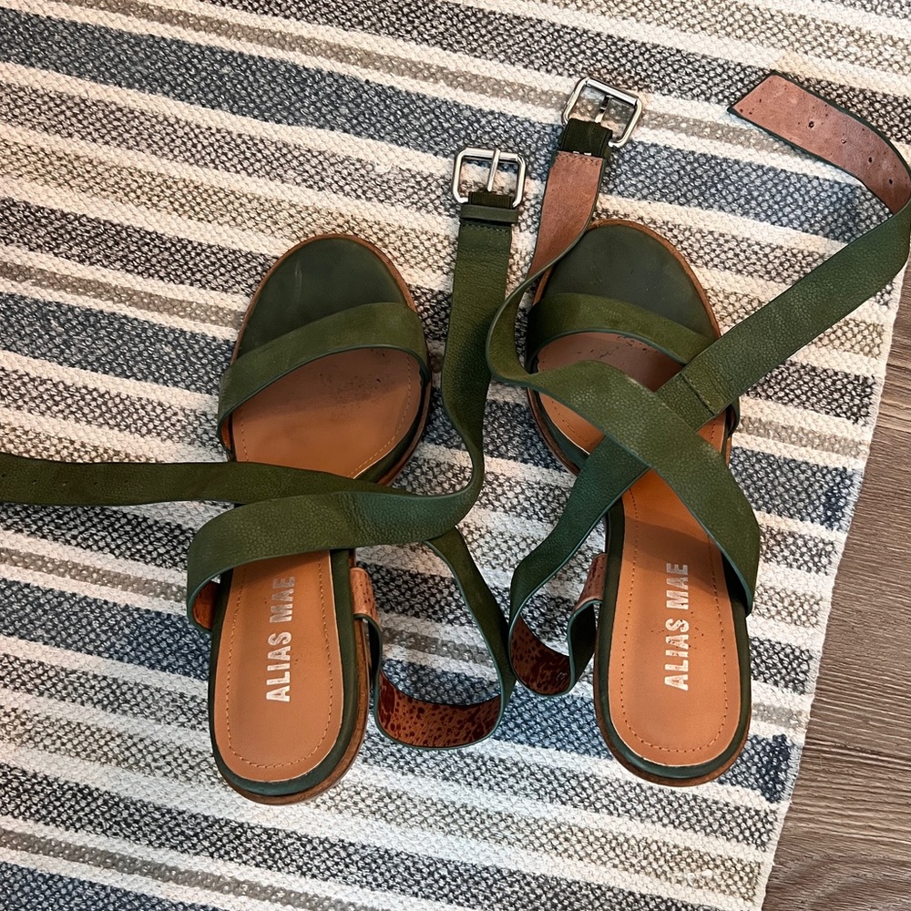 Stunning high heeled strapy sandals